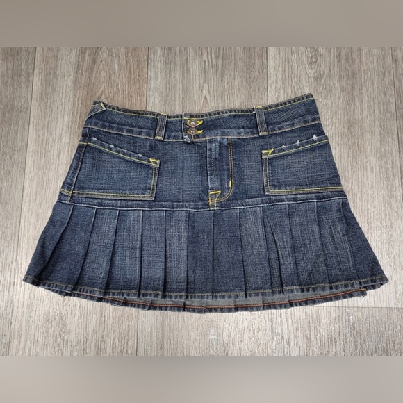 Vintage RARE Von Dutch Micro Mini Pleated Skirt Y2K EARLY 2000s Small - Picture 2 of 9